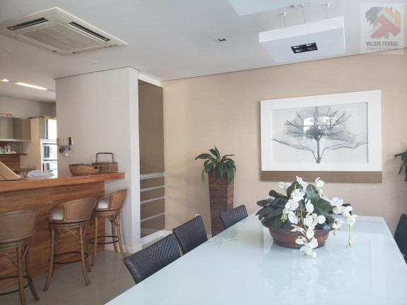 Imagem Casa com 5 Quartos à Venda, 450 m² em Jurerê Internacional - Florianópolis