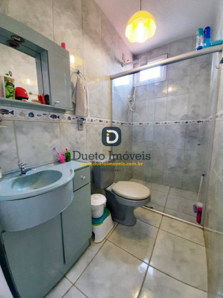 Imagem Casa com 2 Quartos à Venda, 130 m² em Nossa Senhora Medianeira - Santa Maria Imagem Casa com 2 Quartos à Venda, 130 m² em Nossa Senhora Medianeira - Santa Maria