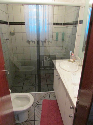 Imagem Casa com 3 Quartos à Venda, 255 m² em Vila Engenho Novo - Barueri Imagem Casa com 3 Quartos à Venda, 255 m² em Vila Engenho Novo - Barueri