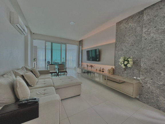 Imagem Apartamento com 3 Quartos à Venda, 158 m² em Centro - Balneário Camboriú Imagem Apartamento com 3 Quartos à Venda, 158 m² em Centro - Balneário Camboriú