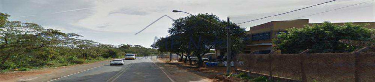 Imóvel Comercial à Venda ou Locação, 4.900 m² em Centro - Pirassununga