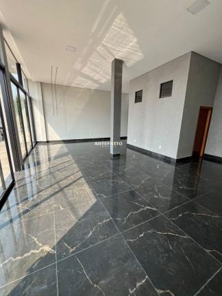 Imagem Casa com 3 Quartos à Venda, 210 m²