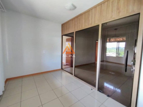 Imagem Casa com 4 Quartos à Venda, 300 m²