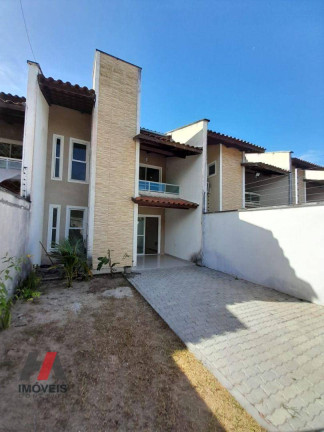 Casa com 4 Quartos à Venda, 135 m² em Urucunema - Eusébio