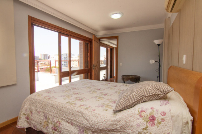Imagem Cobertura com 3 Quartos à Venda, 164 m² em Rio Branco - Porto Alegre