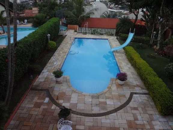 Casa com 3 Quartos à Venda, 400 m² em Vila Santista - Atibaia