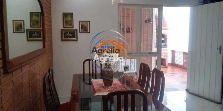 Imagem Casa com 3 Quartos à Venda, 242 m² em Jardim Saúde - Mogi Mirim Imagem Casa com 3 Quartos à Venda, 242 m² em Jardim Saúde - Mogi Mirim