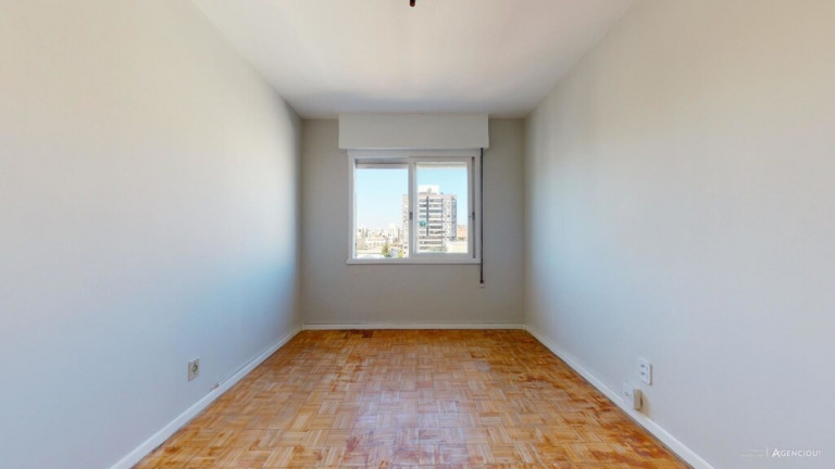 Imagem Imóvel com 2 Quartos à Venda, 74 m² em Menino Deus - Porto Alegre Imagem Imóvel com 2 Quartos à Venda, 74 m² em Menino Deus - Porto Alegre