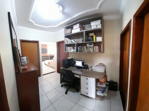Imagem Casa com 3 Quartos à Venda, 300 m² em Riacho Fundo I - Brasília