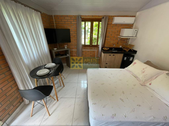 Imagem Casa com 1 Quarto para Alugar ou Temporada, 20 m² em Centro - Porto Belo Imagem Casa com 1 Quarto para Alugar ou Temporada, 20 m² em Centro - Porto Belo