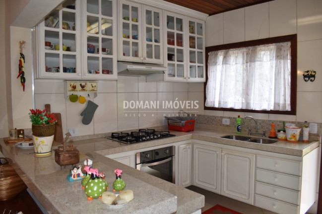 Imagem Casa com 5 Quartos à Venda, 165 m² em Região Do Vale Encantado - Campos Do Jordão Imagem Casa com 5 Quartos à Venda, 165 m² em Região Do Vale Encantado - Campos Do Jordão