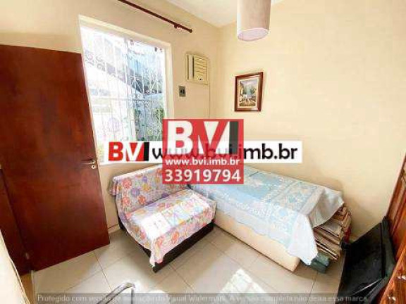 Imagem Casa com 3 Quartos à Venda, 192 m² em Vila Da Penha - Rio De Janeiro Imagem Casa com 3 Quartos à Venda, 192 m² em Vila Da Penha - Rio De Janeiro