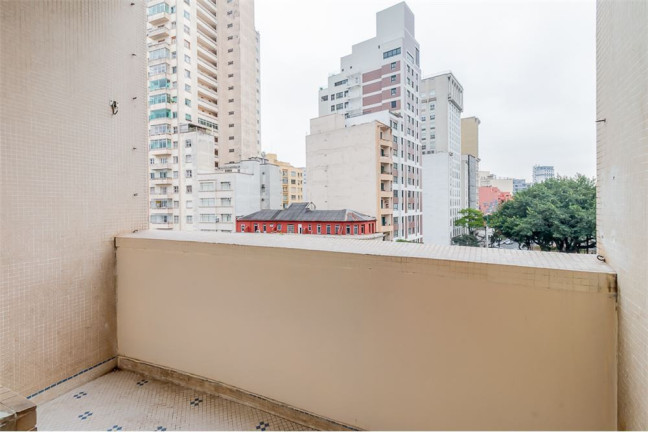 Imagem Imóvel com 3 Quartos à Venda, em República - São Paulo Imagem Imóvel com 3 Quartos à Venda, em República - São Paulo