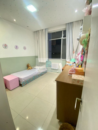 Imagem Imóvel com 2 Quartos à Venda, 70 m² em Icaraí - Niterói Imagem Imóvel com 2 Quartos à Venda, 70 m² em Icaraí - Niterói