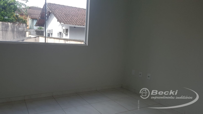 Imagem Casa com 2 Quartos para Alugar, 63 m² em Jarivatuba - Joinville