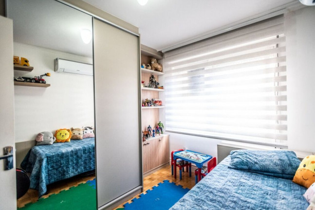 Imagem Imóvel com 3 Quartos à Venda, 109 m² em Centro Histórico - Porto Alegre Imagem Imóvel com 3 Quartos à Venda, 109 m² em Centro Histórico - Porto Alegre