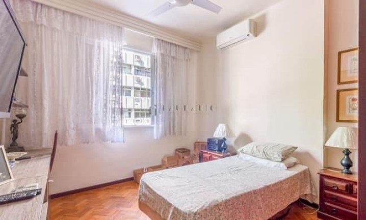 Imagem Apartamento com 3 Quartos à Venda, 141 m² em Copacabana - Rio De Janeiro