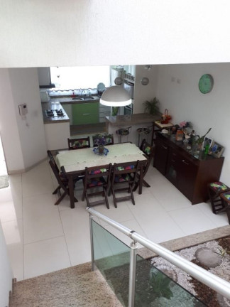 Imagem Sobrado com 3 Quartos à Venda, 175 m² em Vila Floresta - Santo André Imagem Sobrado com 3 Quartos à Venda, 175 m² em Vila Floresta - Santo André