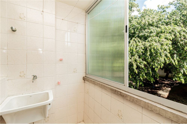 Imagem Imóvel com 1 Quarto à Venda,  em Teresópolis - Porto Alegre