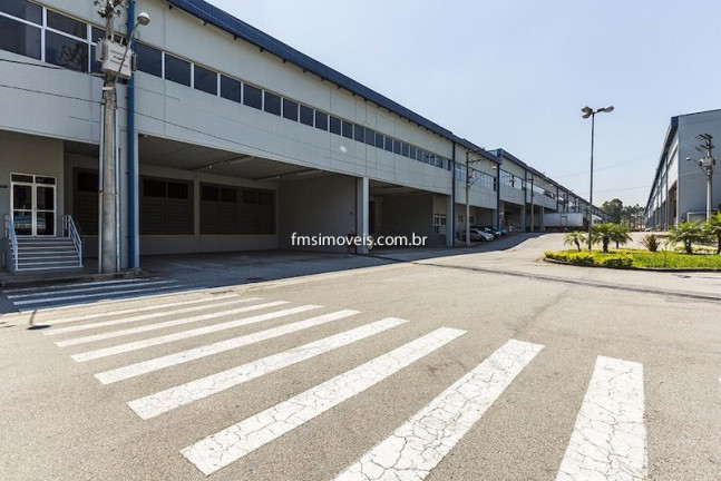 Imóvel para Alugar, 1.761 m² em Jardim Nova Itapevi - Itapevi