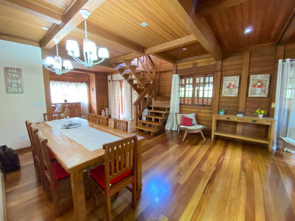 Imagem Casa com 3 Quartos à Venda, 200 m² em Vargem Grande - Teresópolis Imagem Casa com 3 Quartos à Venda, 200 m² em Vargem Grande - Teresópolis