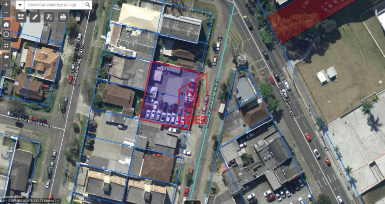 Terreno à Venda, 660 m² em Ahú - Curitiba