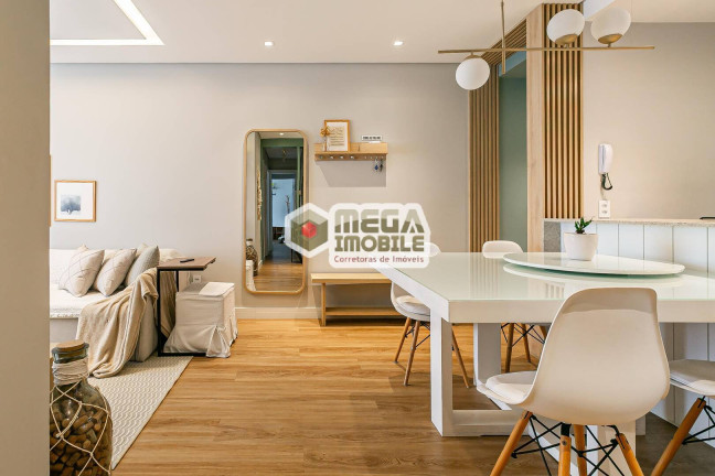 Imagem Apartamento com 3 Quartos à Venda, 105 m² em Centro - Florianópolis Imagem Apartamento com 3 Quartos à Venda, 105 m² em Centro - Florianópolis