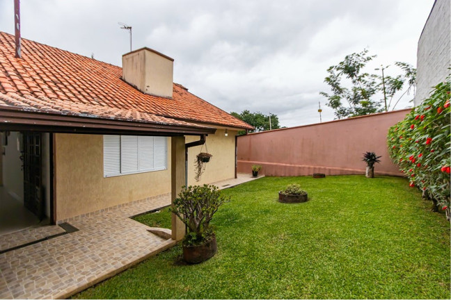 Imagem Casa com 4 Quartos à Venda, 300 m² em Bacacheri - Curitiba Imagem Casa com 4 Quartos à Venda, 300 m² em Bacacheri - Curitiba