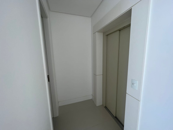 Imagem Apartamento com 3 Quartos à Venda, 157 m² em Barra Sul - Balneário Camboriú Imagem Apartamento com 3 Quartos à Venda, 157 m² em Barra Sul - Balneário Camboriú