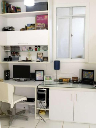 Imagem Apartamento com 3 Quartos à Venda, 74 m² em Costa Azul - Salvador