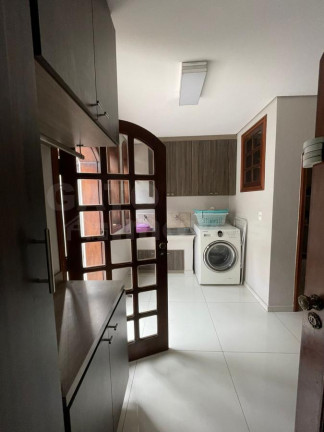 Imagem Casa com 4 Quartos à Venda, 350 m² em Alphaville - Santana De Parnaíba Imagem Casa com 4 Quartos à Venda, 350 m² em Alphaville - Santana De Parnaíba