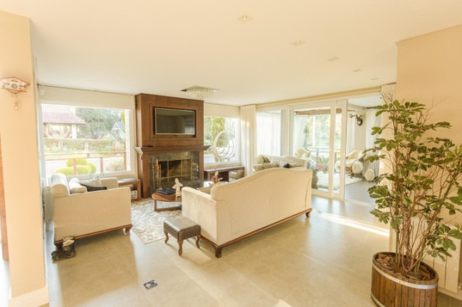 Imagem Casa com 4 Quartos à Venda, 333 m² em Ipê Amarelo - Gramado