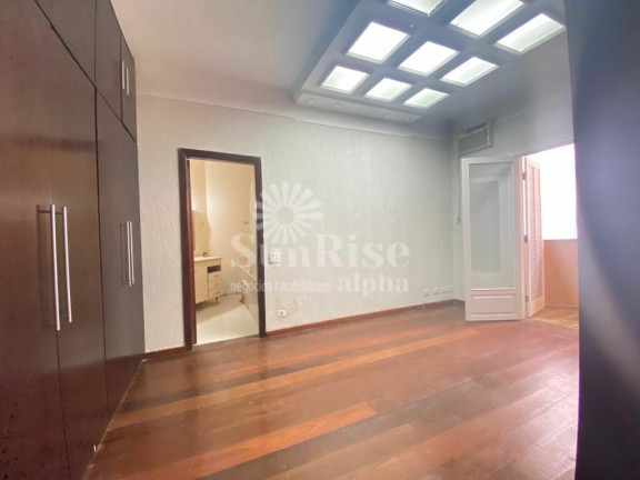 Imagem Casa com 4 Quartos à Venda, 395 m² em Alphaville - Santana De Parnaíba Imagem Casa com 4 Quartos à Venda, 395 m² em Alphaville - Santana De Parnaíba