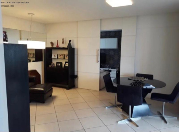 Imagem Imóvel com 3 Quartos à Venda, 126 m² em Caminho Das árvores - Salvador