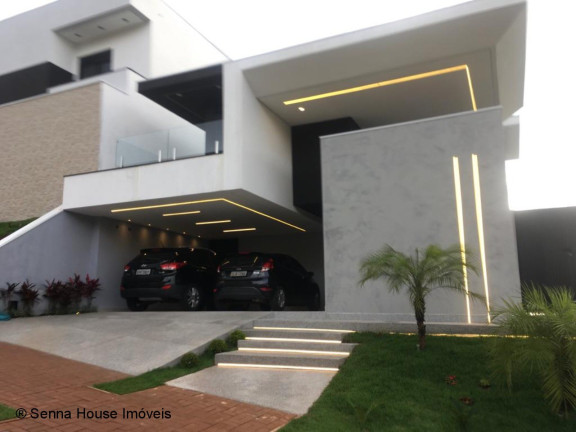 Casa com 3 Quartos à Venda, 247 m² em Jardim Novo Mundo - Jundiaí