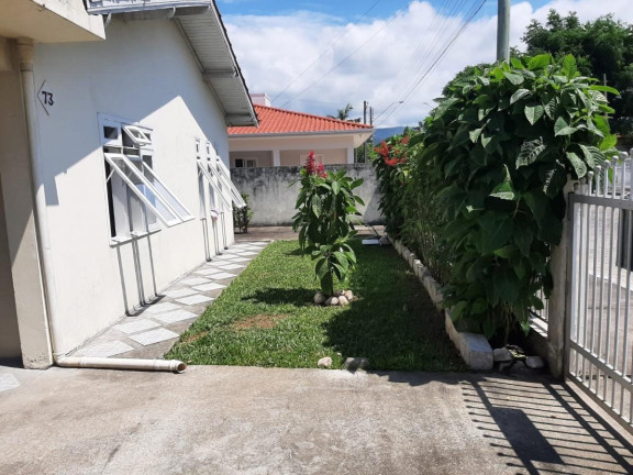 Imagem Imóvel com 4 Quartos à Venda, 100 m² em Centro - Garopaba Imagem Imóvel com 4 Quartos à Venda, 100 m² em Centro - Garopaba