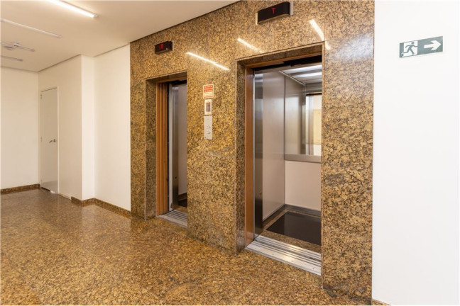 Imagem Sala Comercial à Venda, 43 m² em Floresta - Porto Alegre Imagem Sala Comercial à Venda, 43 m² em Floresta - Porto Alegre