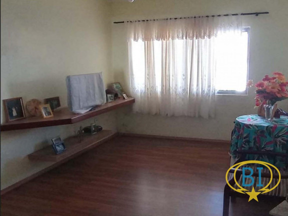 Imagem Casa com 6 Quartos à Venda, 312 m² em Vila Carrão - São Paulo