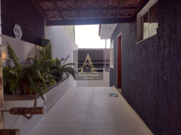 Imagem Casa com 4 Quartos à Venda, 135 m² Imagem Casa com 4 Quartos à Venda, 135 m²