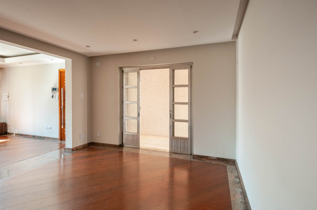 Imagem Casa com 4 Quartos à Venda, 240 m² em Vila Guilherme - São Paulo Imagem Casa com 4 Quartos à Venda, 240 m² em Vila Guilherme - São Paulo