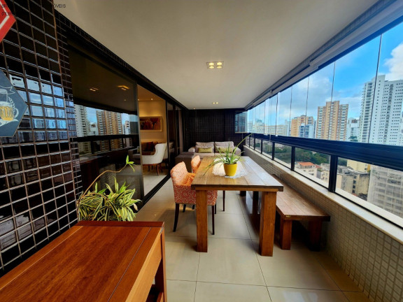 Imagem Imóvel com 4 Quartos à Venda, 190 m² em Barra - Salvador Imagem Imóvel com 4 Quartos à Venda, 190 m² em Barra - Salvador