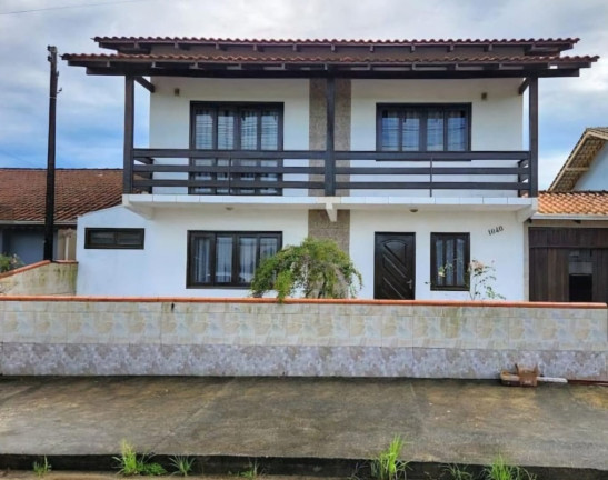 Casa com 4 Quartos à Venda,  em Do Ubatuba - Sao Francisco Do Sul