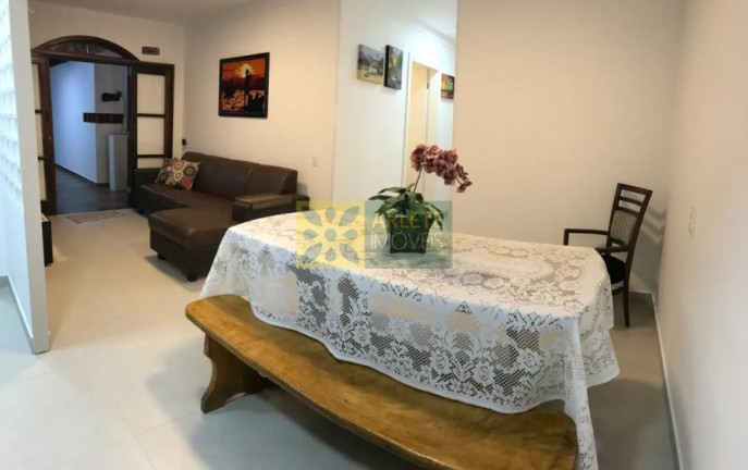Imagem Casa com 5 Quartos à Venda, 165 m² em Centro - Porto Belo Imagem Casa com 5 Quartos à Venda, 165 m² em Centro - Porto Belo