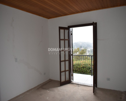 Imagem Casa com 6 Quartos à Venda, 260 m² em Região Do Atalaia - Campos Do Jordão