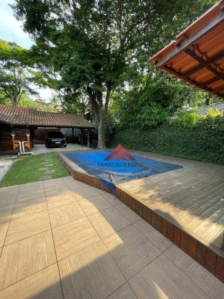 Casa com 4 Quartos à Venda, 305 m² em Pendotiba - Niterói