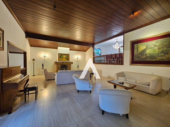 Imagem Casa com 5 Quartos à Venda, 503 m² em Parque São Luiz - Teresópolis