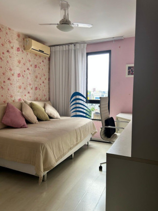 Imagem Imóvel com 3 Quartos à Venda, 225 m² em Itaigara - Salvador