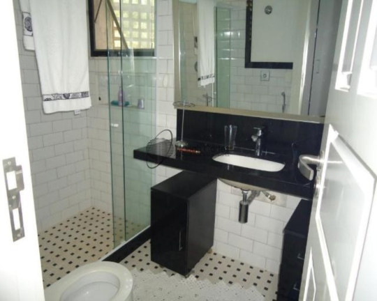 Imagem Imóvel com 4 Quartos à Venda, 300 m² em Icaraí - Niterói Imagem Imóvel com 4 Quartos à Venda, 300 m² em Icaraí - Niterói