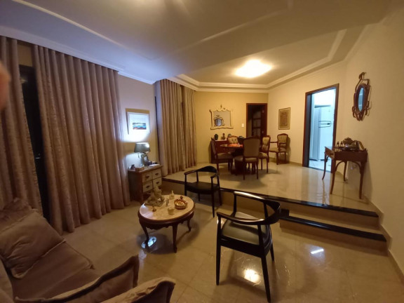 Imagem Apartamento com 3 Quartos à Venda, 130 m² em Zona 07 - Maringá