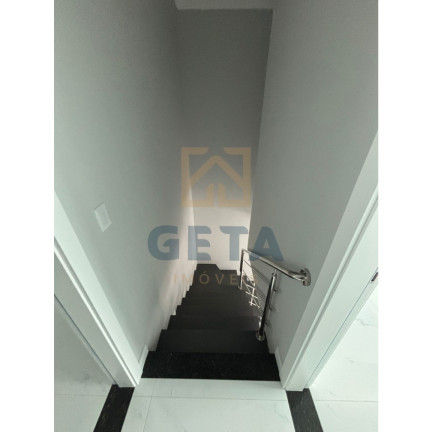 Imagem Sobrado com 2 Quartos à Venda, 101 m² em Rio Pequeno - Camboriú